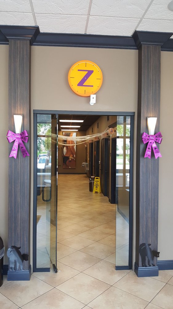 ZOOM TAN TANNING SALON 11 Reviews 1830 Pine Island Rd, Cape Coral, Florida Tanning
