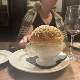 French Onion En Croute Soup French Onion En Croute Soup