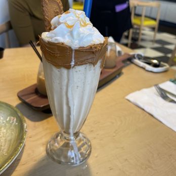 Huevo House - Biscoff Shake - Breakfast & Brunch Near Me - Bakersfield, California