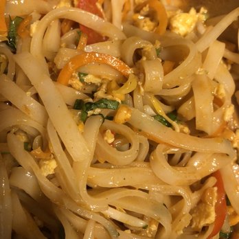Beertown - Veg. Pad Thai - Beer Bar Near Me - Barrie, Ontario