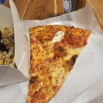 Alvo - Pretty good pizza ($4 or $10 or $13 for combo) - Pizza Near Me - Brooklyn, New York Alvo - Pretty good pizza ($4 or $10 or $13 for combo) - Pizza Near Me - Brooklyn, New York