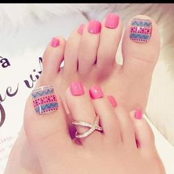 Perma Dirty Project Space - Pretty feet