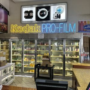 SAMY’S CAMERA - 183 Photos & 1185 Reviews - 431 S Fairfax Ave, Los ...