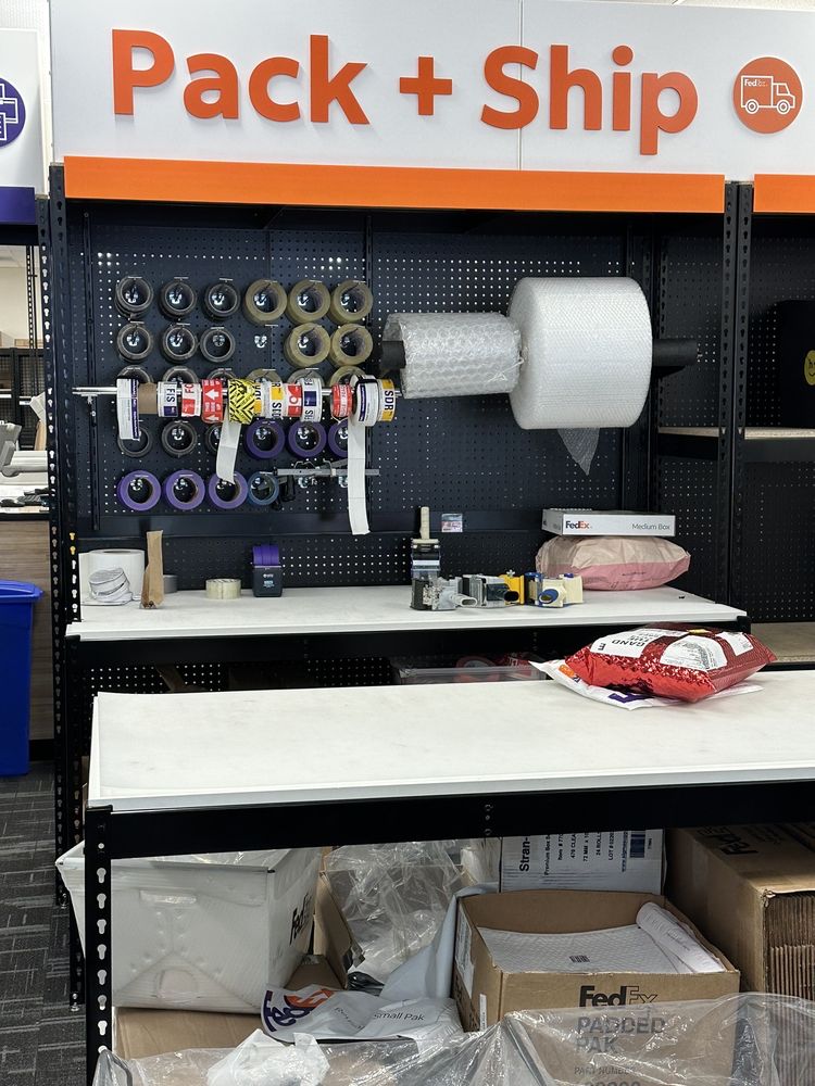 FEDEX OFFICE PRINT & SHIP CENTER - Updated June 2026 - 13 Photos & 161 ...