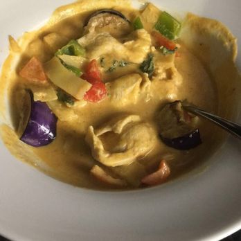 Senyai Thai Kitchen - Chicken Red curry! Amazing - Thai Near Me - Pittsburgh, Pennsylvania
