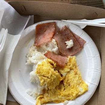 St Louis Drive Inn - Breakfast, w/ Luncheon meat, scrambled eggs s rice - Burgers Near Me - Honolulu, Hawaii St Louis Drive Inn - Breakfast, w/ Luncheon meat, scrambled eggs s rice - Burgers Near Me - Honolulu, Hawaii