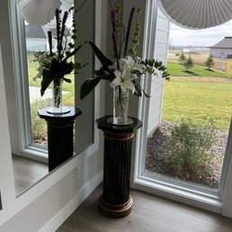 A gorgeous arrangement created by Sandra at Allen's Flowers in Columbia, MO! Her staff is amazing, too!