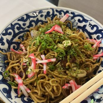 Natsunoya Tea House - Fried Noodles - Sushi Bars Near Me - Honolulu, Hawaii