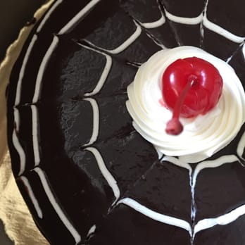 Sweet Dreams - Mini Boston creme pie $10 - Bakeries Near Me - West Bloomfield Township, Michigan Sweet Dreams - Mini Boston creme pie $10 - Bakeries Near Me - West Bloomfield Township, Michigan