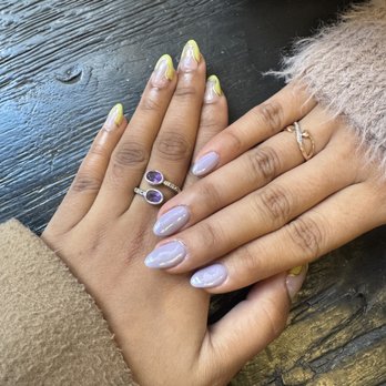 Polish and Pour - Streeterville - Nail Salons Near Me - Chicago, Illinois Polish and Pour - Streeterville - Nail Salons Near Me - Chicago, Illinois