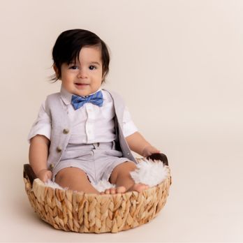 Dazzling Diva Photography - She has an amazing prop and outfit selection for baby's/kids. - Session Photography Near Me - Woodlands, Texas