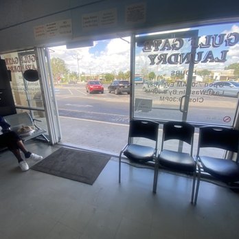 Gulf Gate Laundry - Laundromat Near Me - Naples, Florida