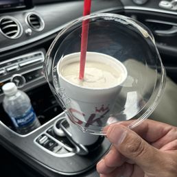 Hulk smoothie that tastes like Gypsum  Board. Broken lid with no insert for straw.