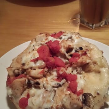BJ's Restaurant & Brewhouse - My mini Great White pizza! - Pizza Near Me - La Mesa, California BJ's Restaurant & Brewhouse - My mini Great White pizza! - Pizza Near Me - La Mesa, California