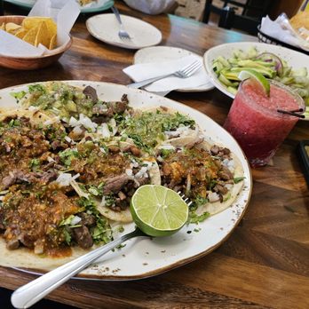 Mar Y Mar - Tacos de lungua y asada, con aguachile y una margarita de fresa - Mexican Near Me - San Bruno, California