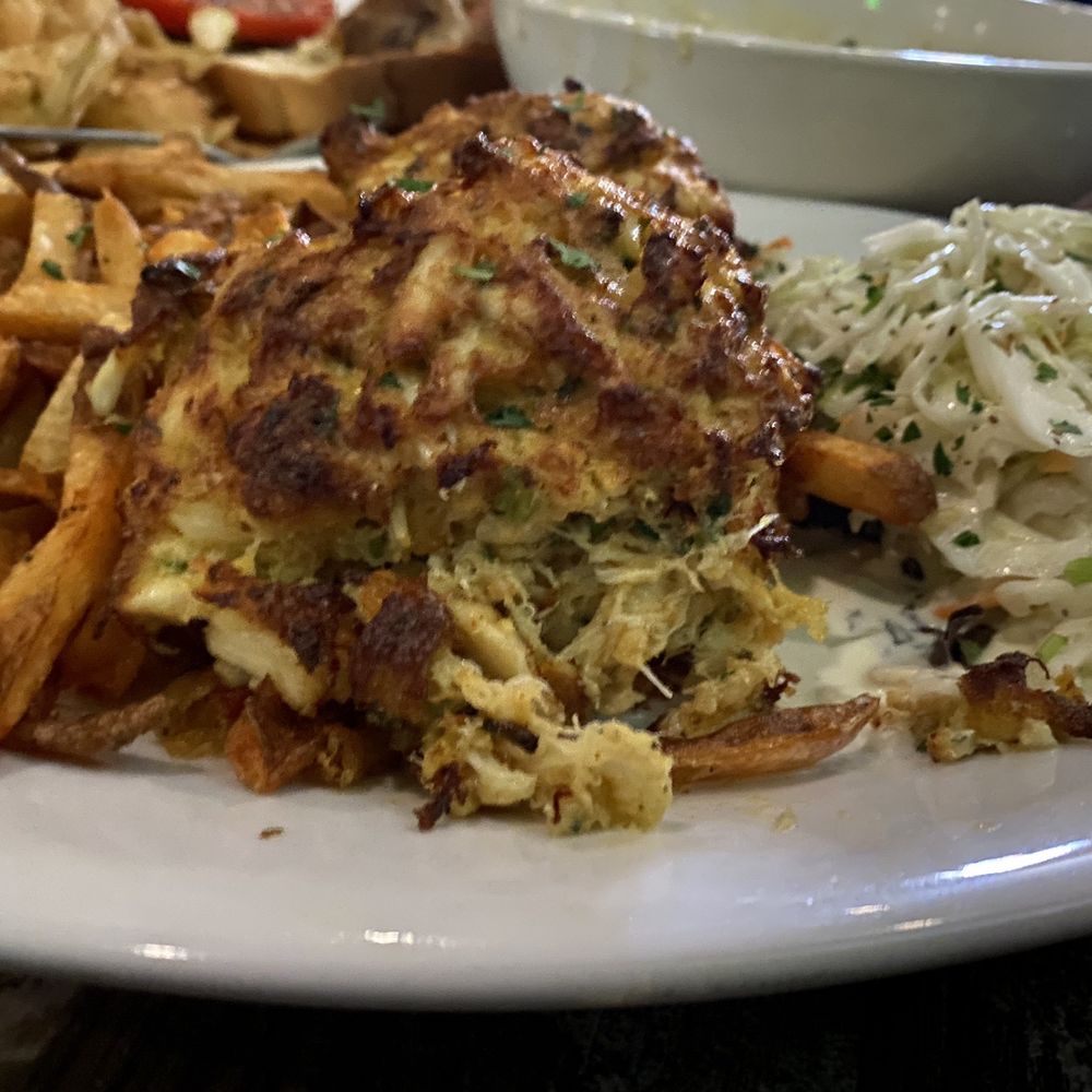 Barracudas Locust Point Tavern - Crab cakes big and tasteeee - New American Near Me - Baltimore, Maryland Barracudas Locust Point Tavern - Crab cakes big and tasteeee - New American Near Me - Baltimore, Maryland