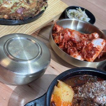 Seoul Noodle & Dumpling - Korean Near Me - Vaughan, Ontario
