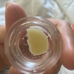 THIS is rosin. I am really asking for Maryland dispensaries to get their shit together ...because this is actually ridiculous. THIS is rosin. I am really asking for Maryland dispensaries to get their shit together ...because this is actually ridiculous.