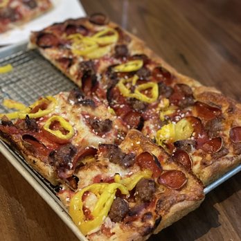 Columbus Brewing Company Taproom - Sausage & pepperoni pizza - Beer Bar Near Me - Columbus, Ohio Columbus Brewing Company Taproom - Sausage & pepperoni pizza - Beer Bar Near Me - Columbus, Ohio