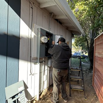 Peak Electrical Contractors - Electricians Near Me Peak Electrical Contractors - Electricians Near Me