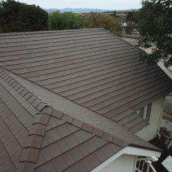Kona Roofing Experts - Finished shingles roof in Kona
