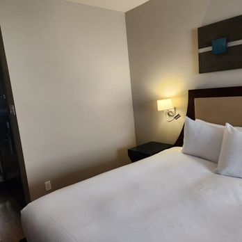 Hôtel Nelligan - Hotels Near Me - Montreal, Quebec Hôtel Nelligan - Hotels Near Me - Montreal, Quebec