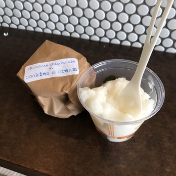 Sweet Cow - Ice cream Sammie & sorbet - Desserts Near Me - Aurora, Colorado