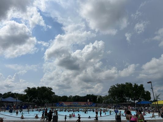 Hurricane Harbor Rockford by null