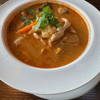 Thai Corner Berkeley - Tom Kha
Coconut milk soup with galangal, lemon grass, mushroom, tomato and kaffir leaves - Thai Near Me - Berkeley, California Thai Corner Berkeley - Tom Kha
Coconut milk soup with galangal, lemon grass, mushroom, tomato and kaffir leaves - Thai Near Me - Berkeley, California