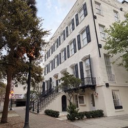 The Jules Savannah - Exterior