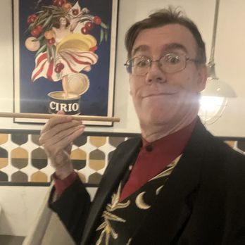 Lou Johnson - The Magical Juggler - Lou performs his great magic every Wednesday night from 5-8 PM at Spaghettini in Mineola, NY. Kids and Adults love it. - Magicians Near Me Lou Johnson - The Magical Juggler - Lou performs his great magic every Wednesday night from 5-8 PM at Spaghettini in Mineola, NY. Kids and Adults love it. - Magicians Near Me