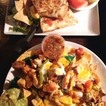 Foxy's Restaurant - Diners Near Me - Glendale, California