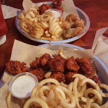 Hooters - Sports Bars Near Me - Burlington, North Carolina