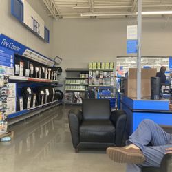 Walmart Supercenter - Walmart tire shop