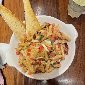 Guy Fieri's Branson Kitchen + Bar - Cajun Chicken Alfredo - Bars Near Me - Branson, Missouri
