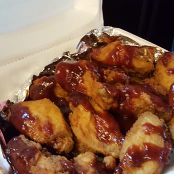 Bob's Pizza - Wings. - Pizza Near Me - Uniontown, Ohio