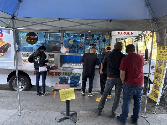 Mariscos Jalisco by null