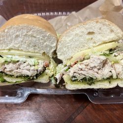 Preston Eatery - Chicken pesto sandwich