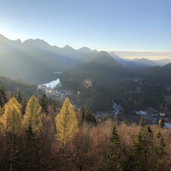 Schloss Neuschwanstein - Landmarks & Historical Buildings Near Me - Schwangau, BY