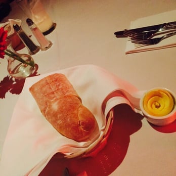 IL Bistro - Bread basket - Italian Near Me - Seattle, Washington IL Bistro - Bread basket - Italian Near Me - Seattle, Washington