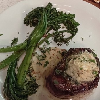 Daily Gather - Steak Frites* and Garlic Broccolini - Breakfast & Brunch Near Me - Houston, Texas Daily Gather - Steak Frites* and Garlic Broccolini - Breakfast & Brunch Near Me - Houston, Texas