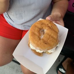 Donut sundae Donut sundae