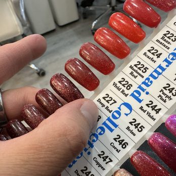 Jenny’s Nails - Nice variety of red - Nail Technicians Near Me - Edina, Minnesota