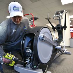 Fitness Machine Technicians - Elliptical Repair & Maintenance