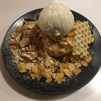 Spot Dessert Bar - Milky puff - Desserts Near Me - Flushing, New York