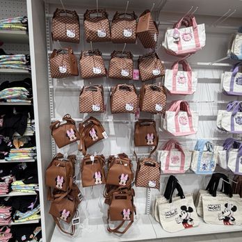 Miniso Friends - Accessories Near Me - Honolulu, Hawaii