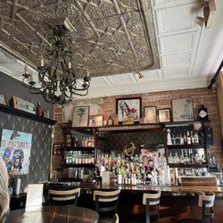 The Oleander Club - Inside the Oleander