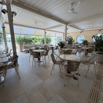 Pauline - Outside/patio - Latin American Near Me - Miami Beach, Florida Pauline - Outside/patio - Latin American Near Me - Miami Beach, Florida