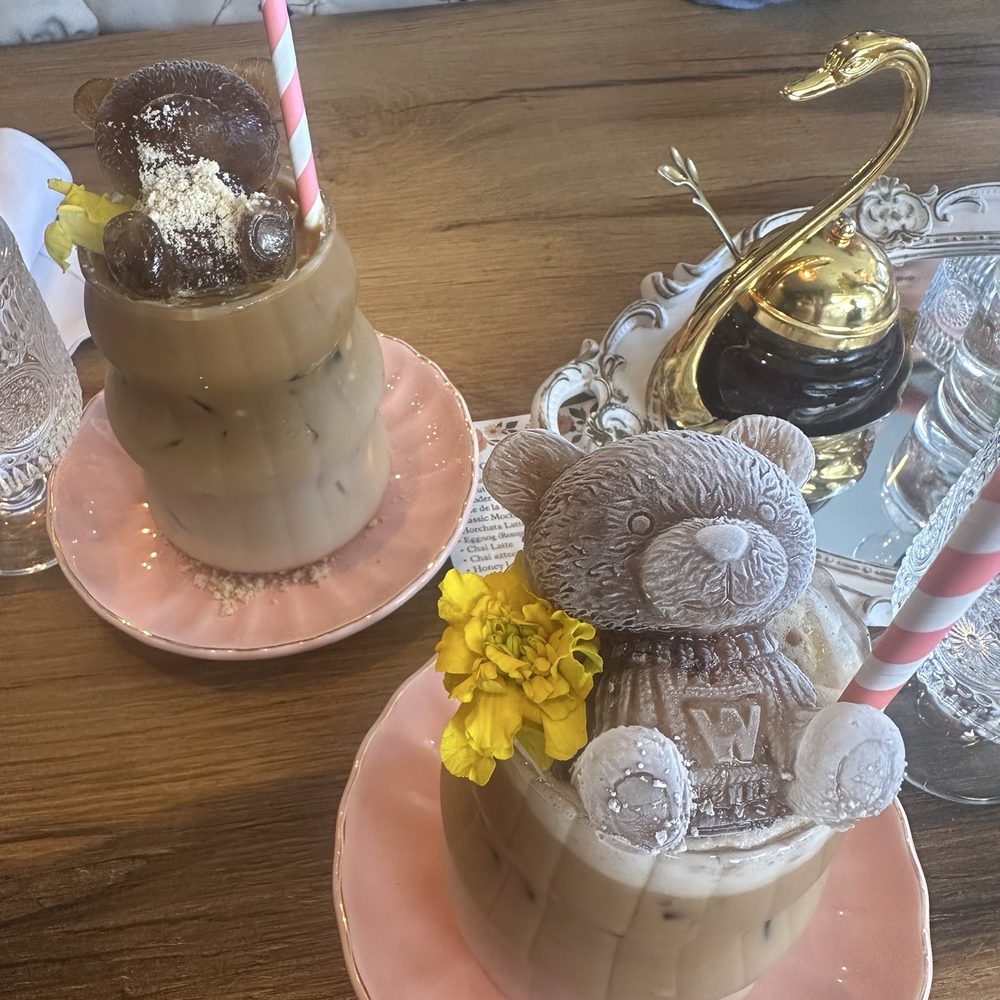 El Encanto - Iced Mazapan Latte, Latte de la Olla - Breakfast & Brunch Near Me - San Diego, California