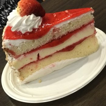 Kasalta - Strawberry Cake - Spanish Near Me - San Juan, Puerto Rico Kasalta - Strawberry Cake - Spanish Near Me - San Juan, Puerto Rico